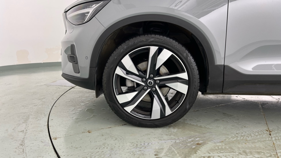 Used Volvo XC40 2024 for sale - 76921839: Photo 64