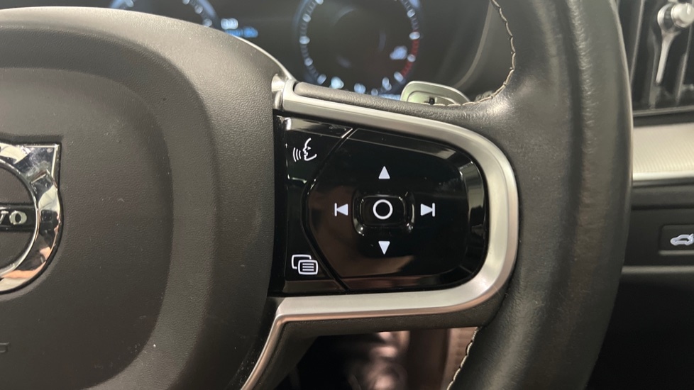 Used Volvo XC60 2020 for sale - 77903243: Photo 19