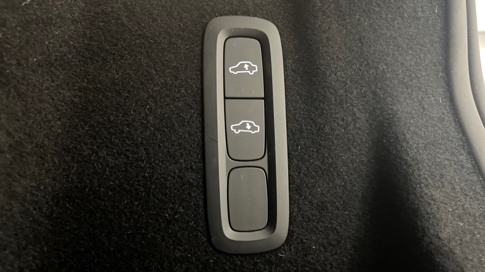 Used Volvo XC60 2020 for sale - 77903243: Photo 35