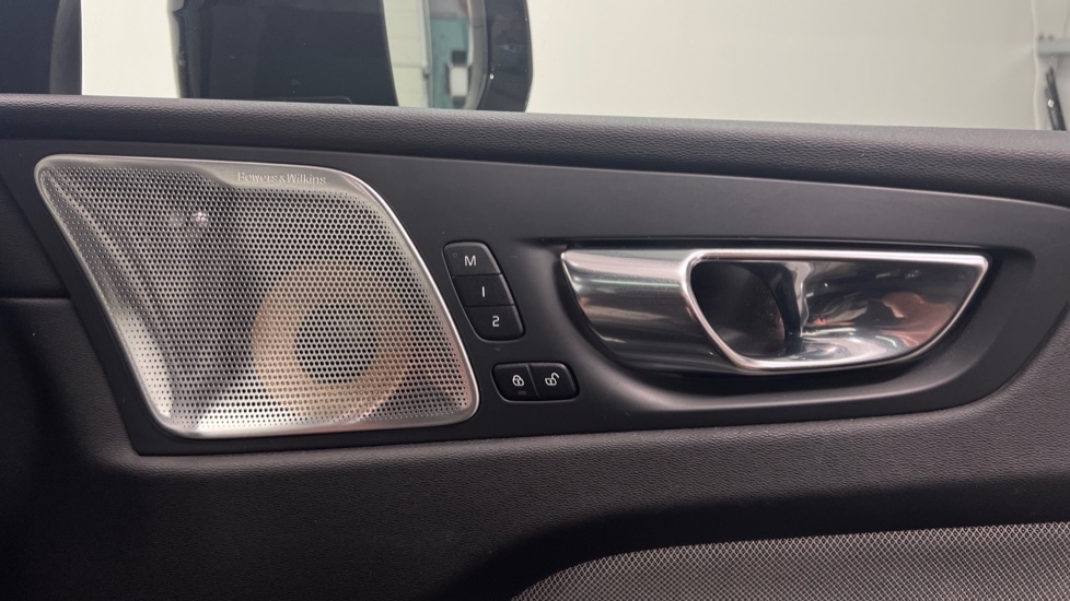 Used Volvo XC60 2020 for sale - 77903243: Photo 36