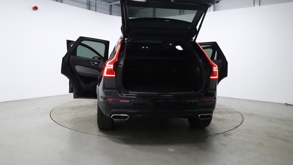 Used Volvo XC60 2020 for sale - 77903243: Photo 40