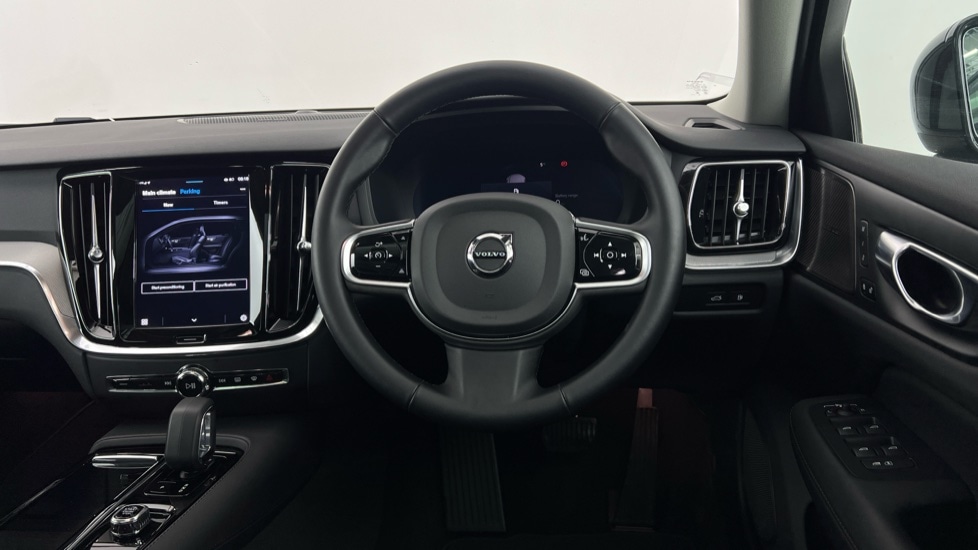 Used Volvo V60 2025 for sale - 77261631: Photo 10