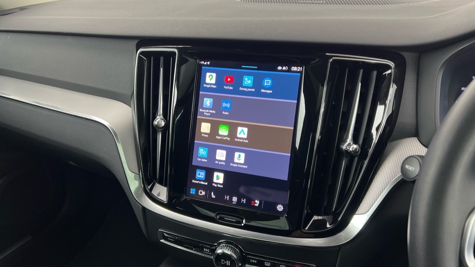 Used Volvo V60 2025 for sale - 77261631: Photo 12