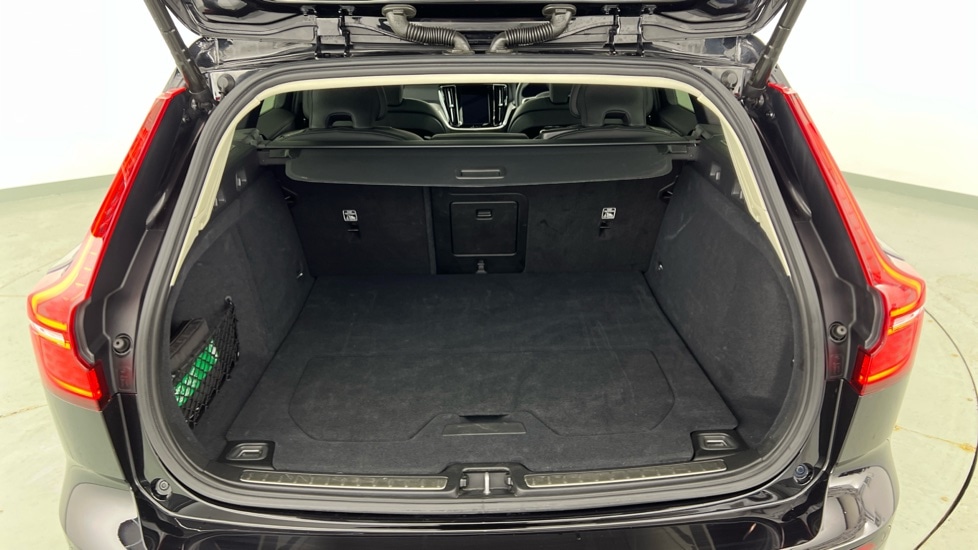 Used Volvo V60 2025 for sale - 77261631: Photo 13