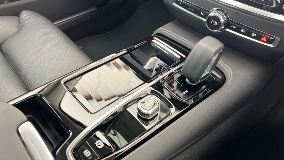 Used Volvo V60 2025 for sale - 77261631: Photo 25