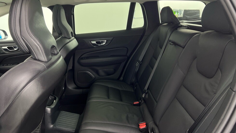 Used Volvo V60 2025 for sale - 77261631: Photo 33