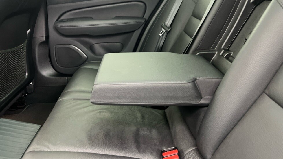 Used Volvo V60 2025 for sale - 77261631: Photo 34