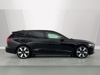 Used Volvo V60 2025 for sale - 77261631: Photo