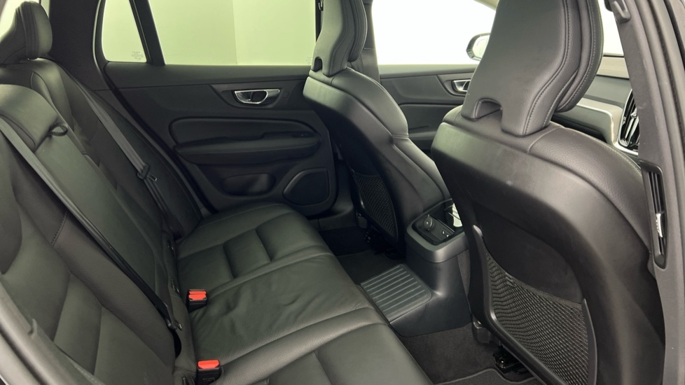 Used Volvo V60 2025 for sale - 77261631: Photo 6