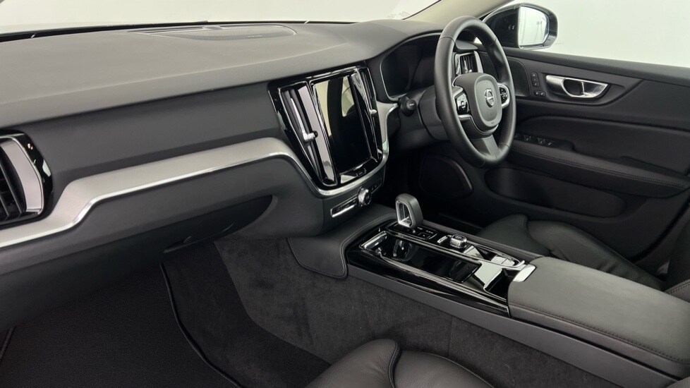 Used Volvo V60 2025 for sale - 77261631: Photo 61