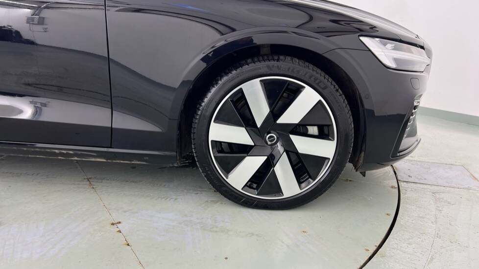 Used Volvo V60 2025 for sale - 77261631: Photo 68