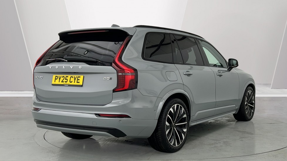 Used Volvo XC90 2025 for sale - 77050964: Photo 2