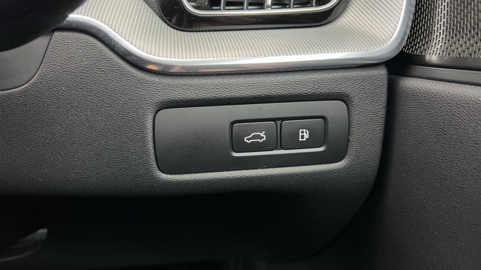Vehicle 44