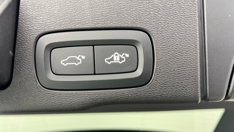 Used Volvo XC60 2025 for sale - 77042856: Photo 35