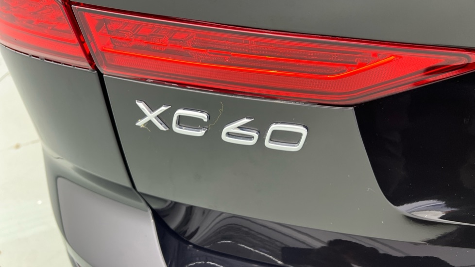 Used Volvo XC60 2025 for sale - 77042856: Photo 54