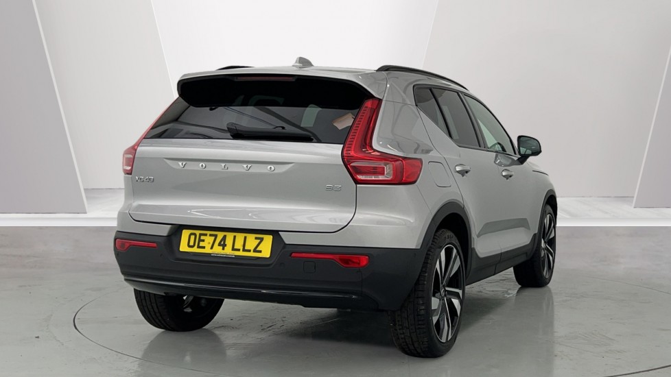 Used Volvo XC40 2024 for sale - 76586887: Photo 2