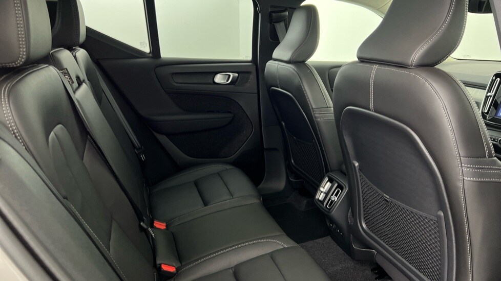 Used Volvo XC40 2024 for sale - 76586887: Photo 6