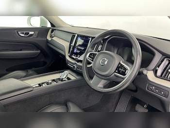 Used Volvo XC60 2021 for sale - 79547208: Photo