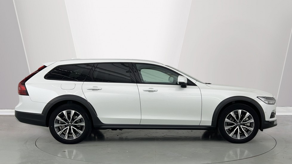 Used Volvo V90 2022 for sale - 76112266: Photo 3