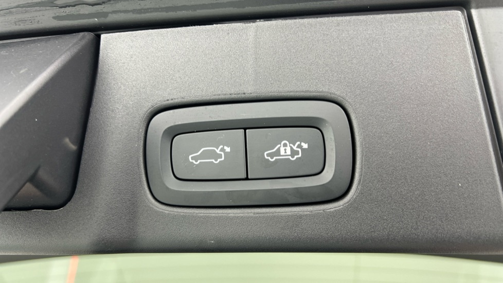 Used Volvo V90 2022 for sale - 76112266: Photo 35