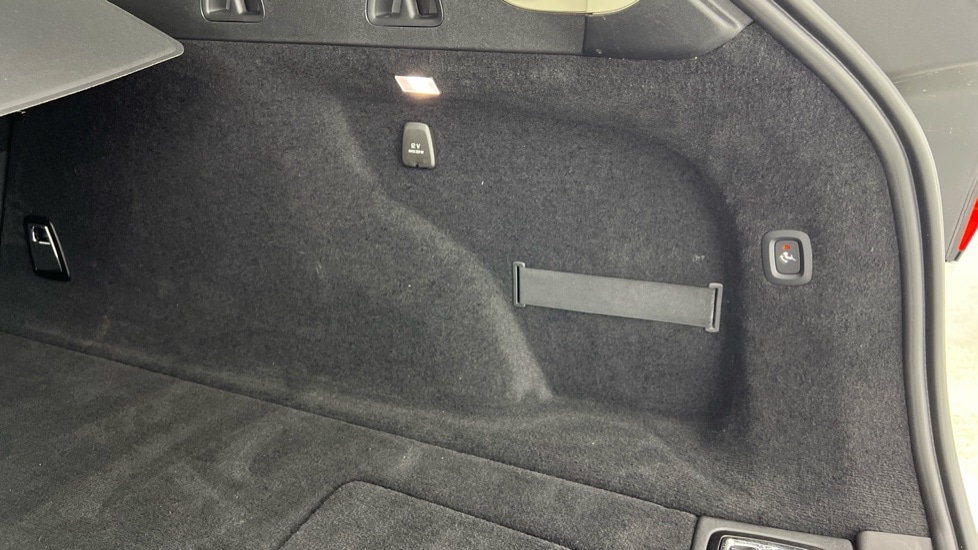 Used Volvo V90 2022 for sale - 76112266: Photo 54