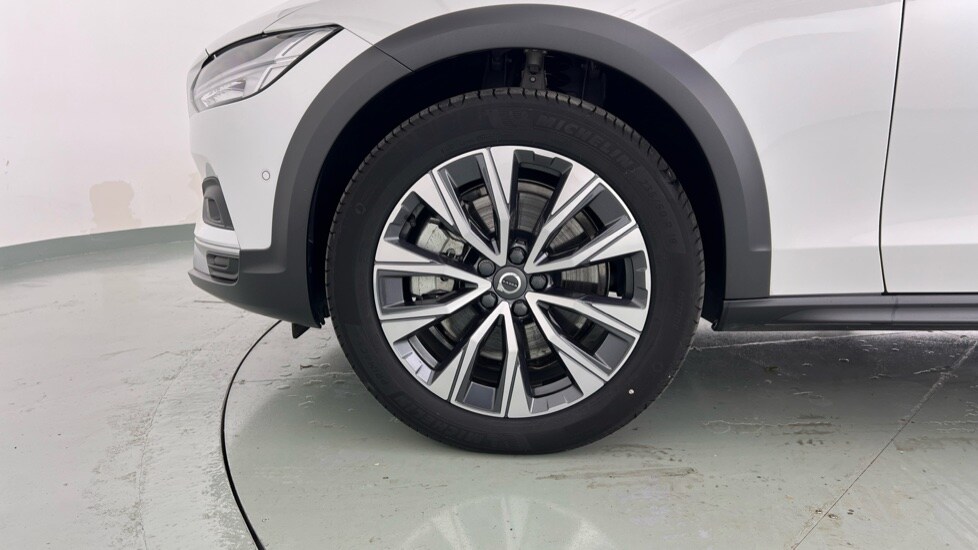 Used Volvo V90 2022 for sale - 76112266: Photo 61