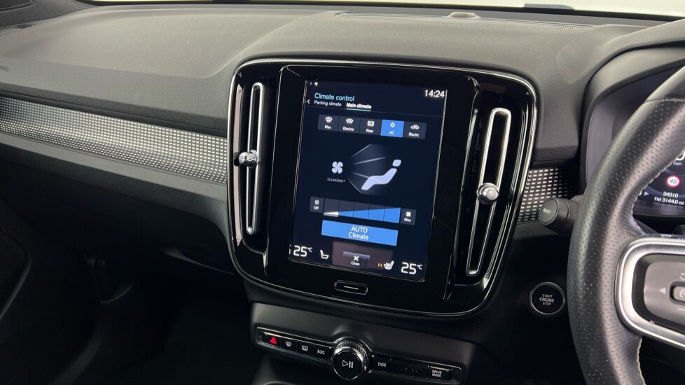 Used Volvo XC40 2021 for sale - 78128947: Photo 39