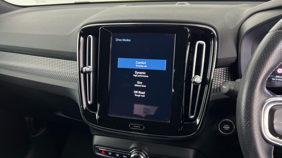 Used Volvo XC40 2021 for sale - 78128947: Photo 43