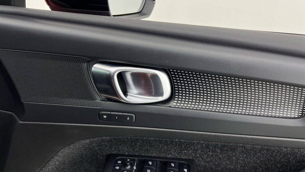 Used Volvo XC40 2021 for sale - 78128947: Photo 45