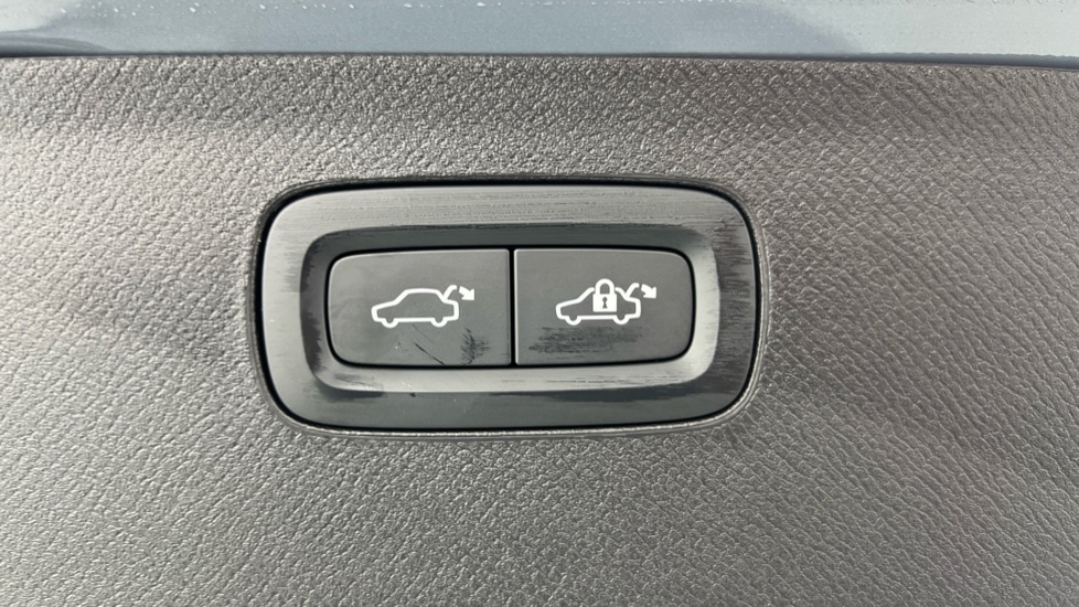 Used Volvo XC90 2022 for sale - 76871637: Photo 34