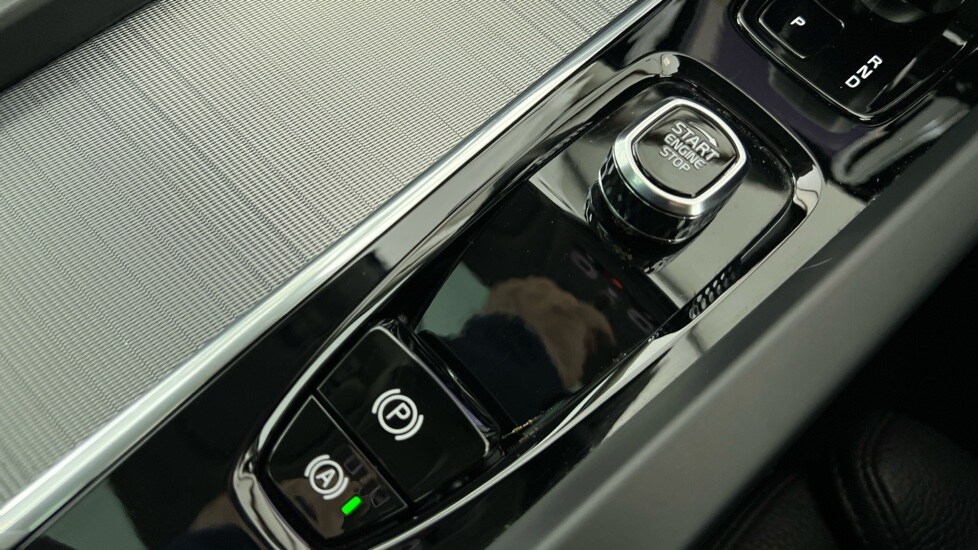 Used Volvo XC60 2025 for sale - 77678848: Photo 27