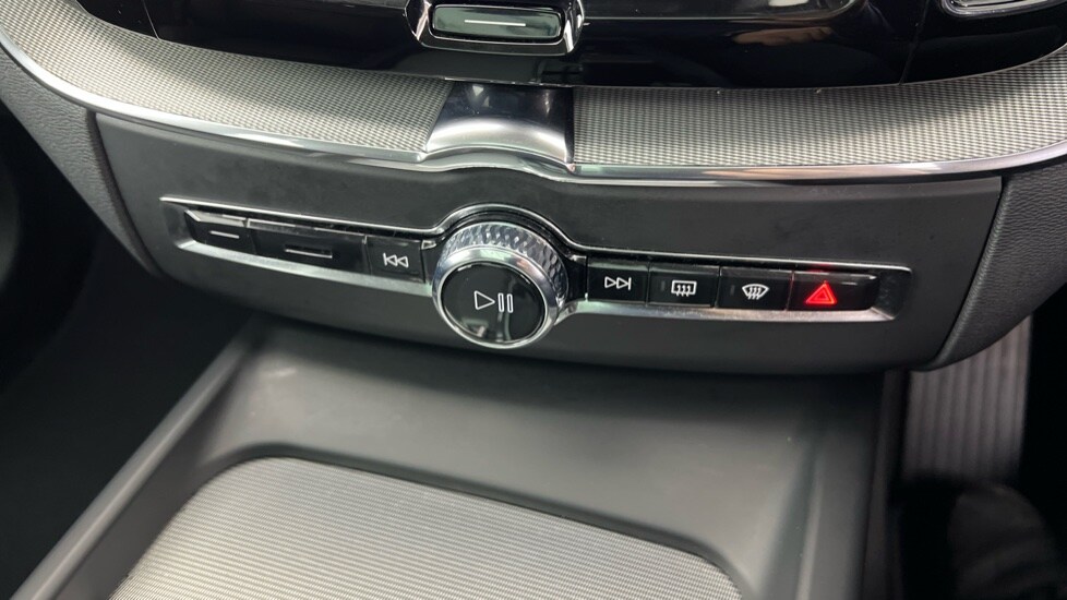 Used Volvo XC60 2025 for sale - 77678848: Photo 53