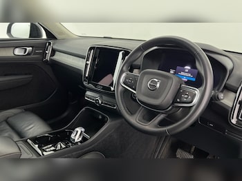 Used Volvo XC40 2022 for sale - 76881688: Photo