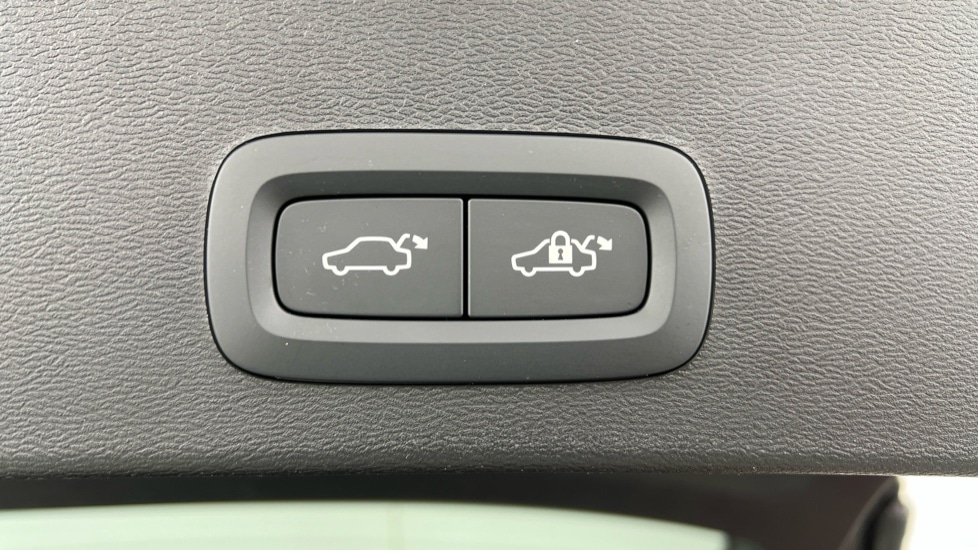 Used Volvo XC40 2024 for sale - 76458962: Photo 35