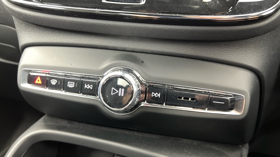 Used Volvo XC40 2024 for sale - 76458962: Photo 42