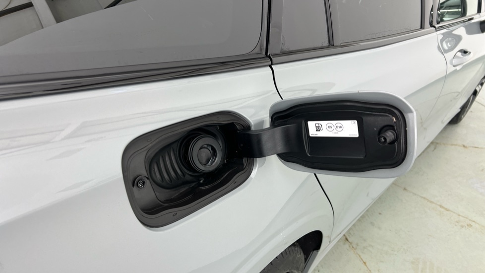 Used Volvo V60 2025 for sale - 77565438: Photo 16