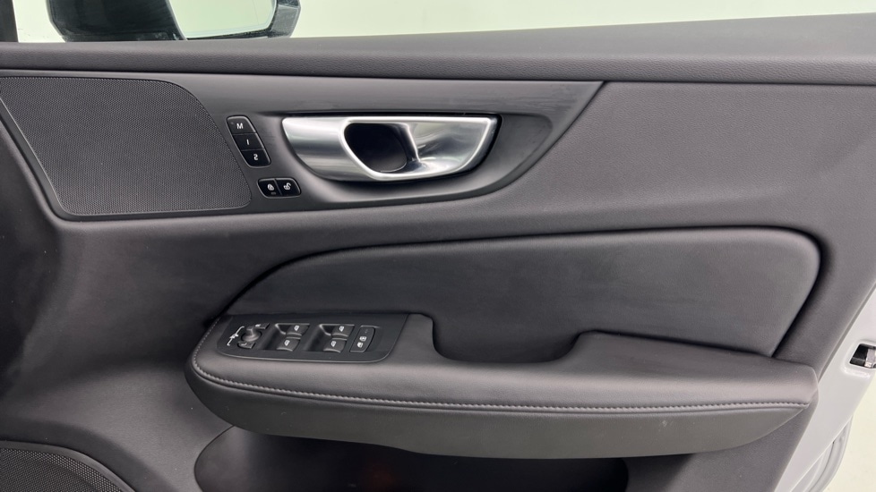 Used Volvo V60 2025 for sale - 77565438: Photo 29