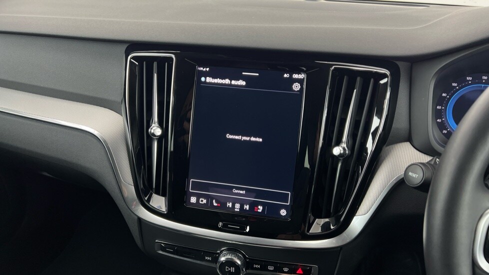 Used Volvo V60 2025 for sale - 77565438: Photo 41