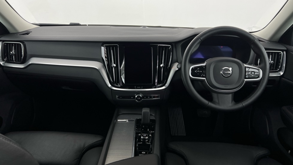 Used Volvo V60 2025 for sale - 77565438: Photo 5