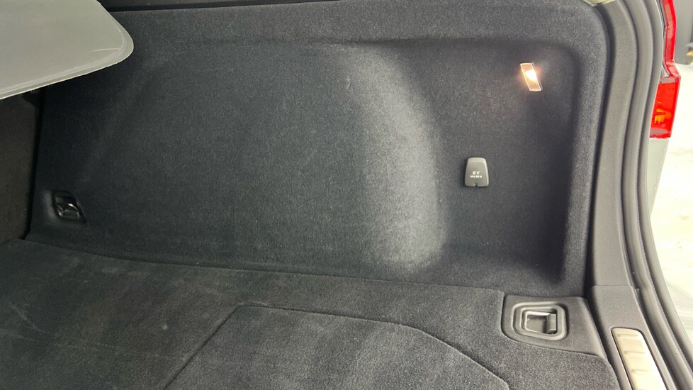 Used Volvo V60 2025 for sale - 77565438: Photo 54