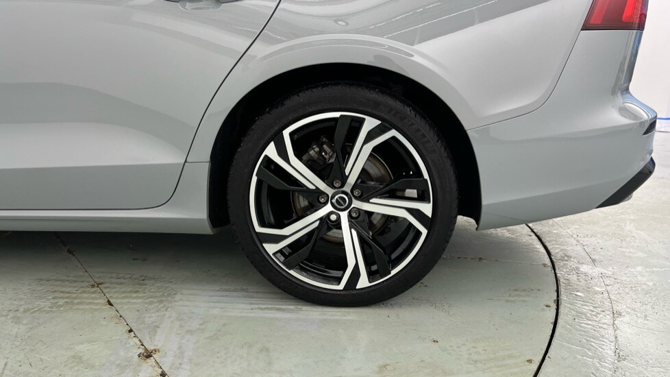 Used Volvo V60 2025 for sale - 77565438: Photo 61