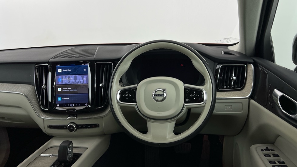 Used Volvo XC60 2023 for sale - 76130795: Photo 10