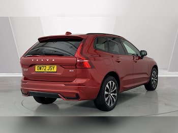 Used Volvo XC60 2023 for sale - 76130795: Photo 2