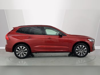 Used Volvo XC60 2023 for sale - 76130795: Photo 3
