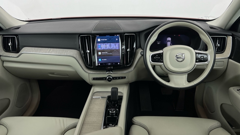 Used Volvo XC60 2023 for sale - 76130795: Photo 5