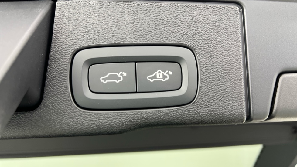 Used Volvo XC60 2026 for sale - 78074446: Photo 35