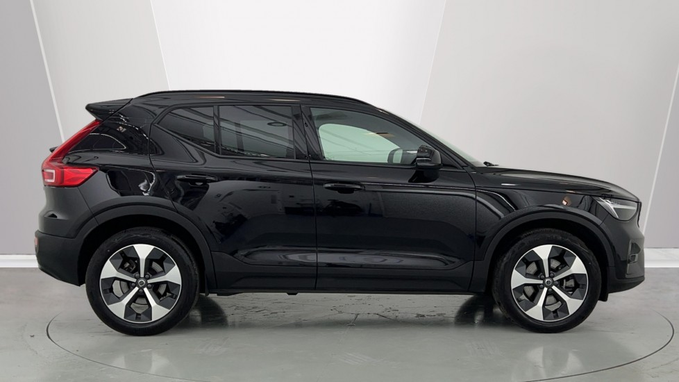 Used Volvo XC40 2024 for sale - 76942960: Photo 3