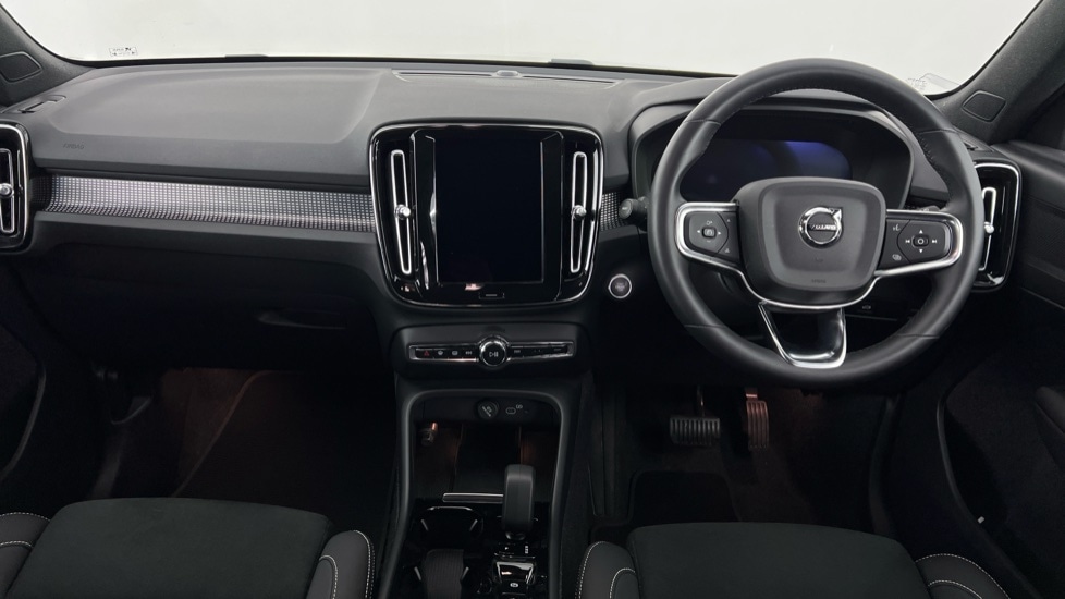 Used Volvo XC40 2024 for sale - 76942960: Photo 5