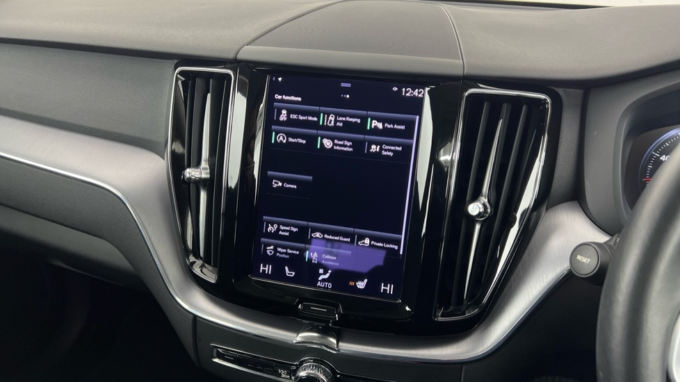 Used Volvo XC60 2020 for sale - 77606975: Photo 17