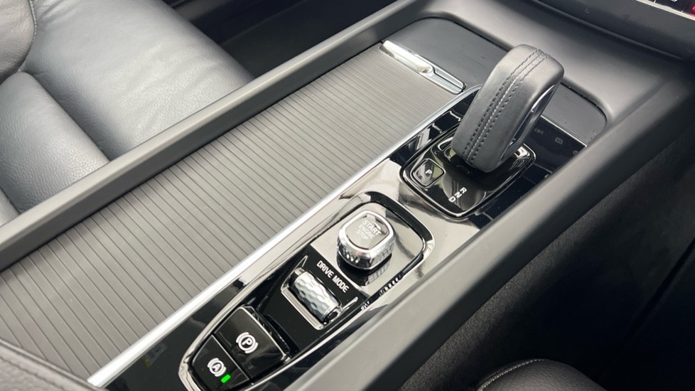 Used Volvo XC60 2020 for sale - 77606975: Photo 25